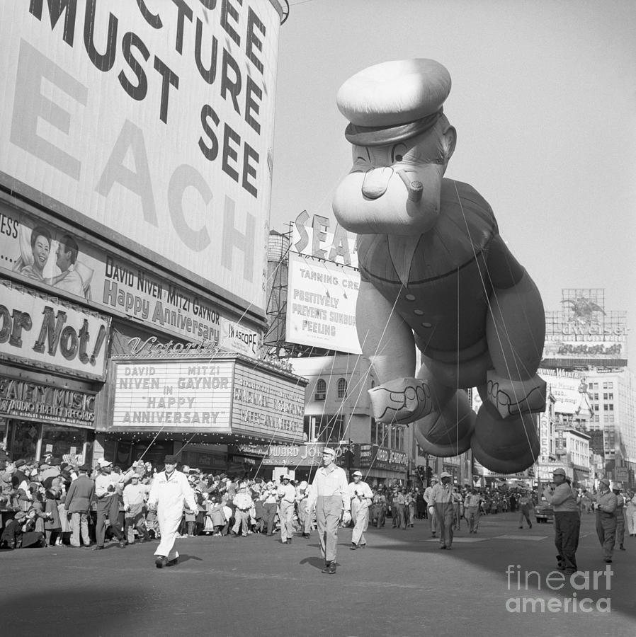 Popeye Balloon In Thanksgiving Day Photograph by Bettmann Popeye Balloon In Thanksgiving Day Photograph by Bettmann