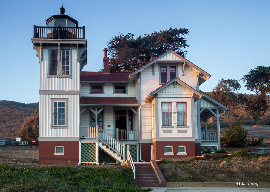 Port San Luis Lighthouse Photograph by Mike Long