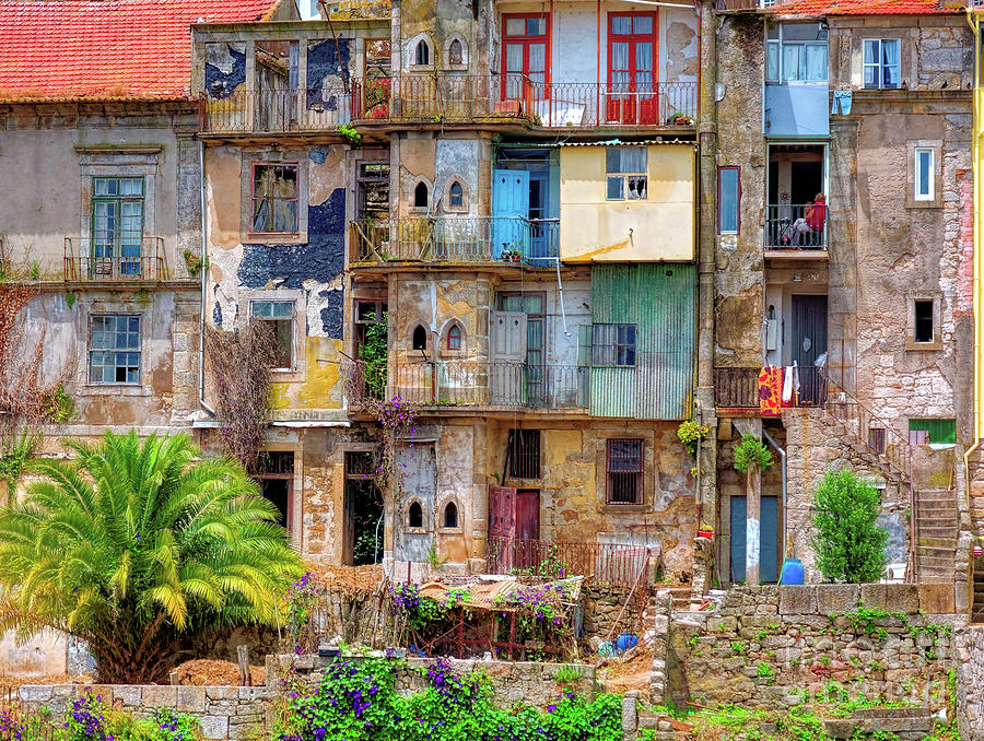 Porto 11 Houses Photograph by Leigh Kemp
