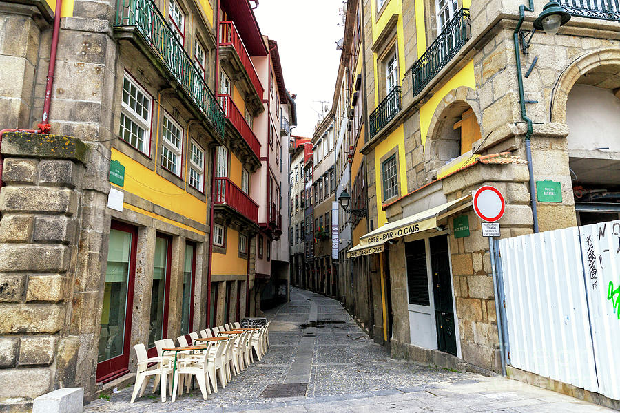 Porto Alley Profile Photograph by John Rizzuto