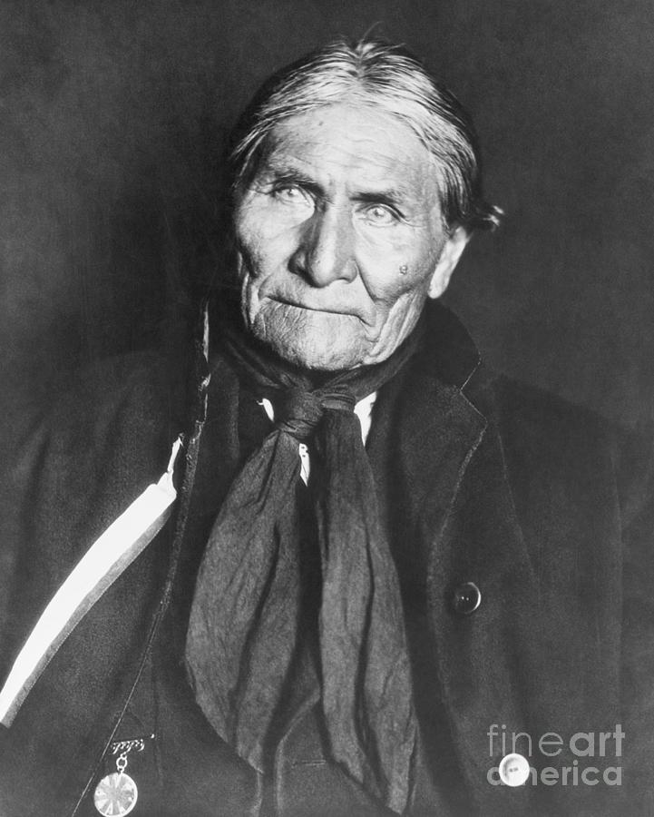 Portrait Of Geronimo Photograph by Bettmann - Pixels