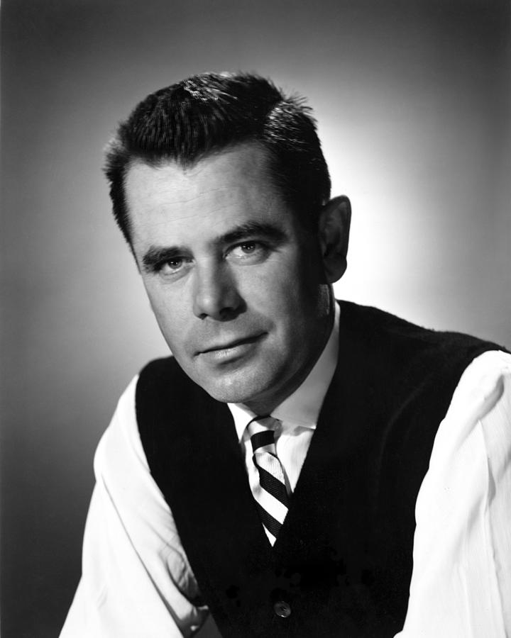 Portrait Of Glenn Ford Photograph by Globe Photos - Fine Art America