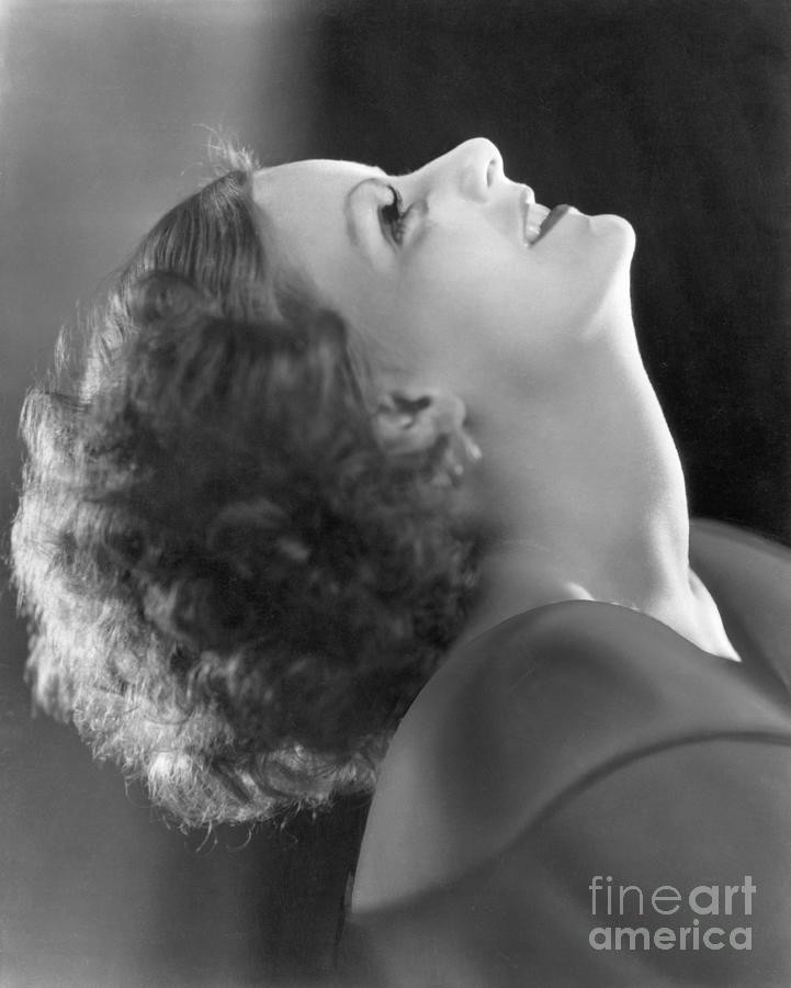 Portrait Of Greta Garbo Photograph by Bettmann