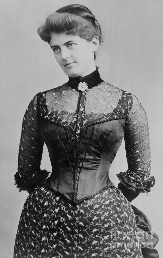Portrait Of Mrs. Grover Cleveland Photograph by Bettmann