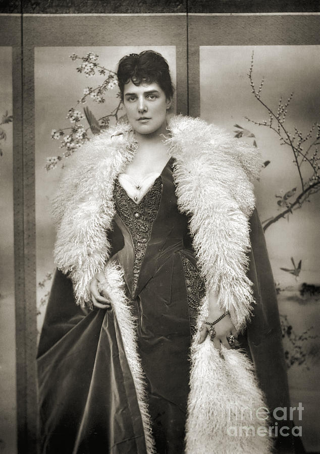 Portrait Of Mrs. Lady Randolph Churchill Photograph by Bettmann Portrait Of Mrs. Lady Randolph Churchill Photograph by Bettmann
