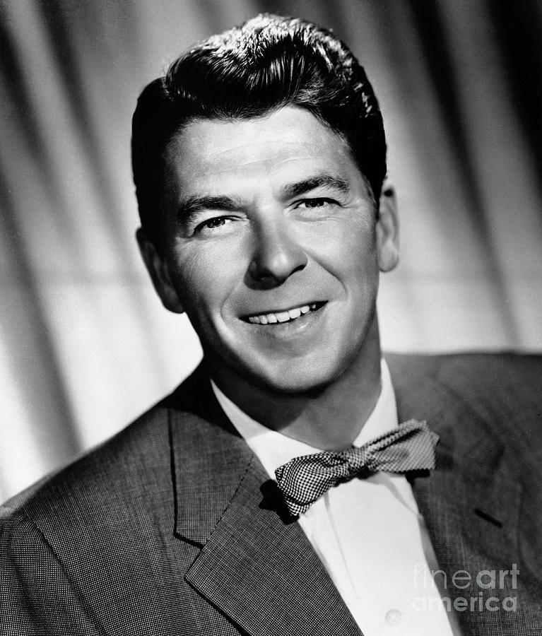Portrait Of Ronald Reagan Photograph by Bettmann