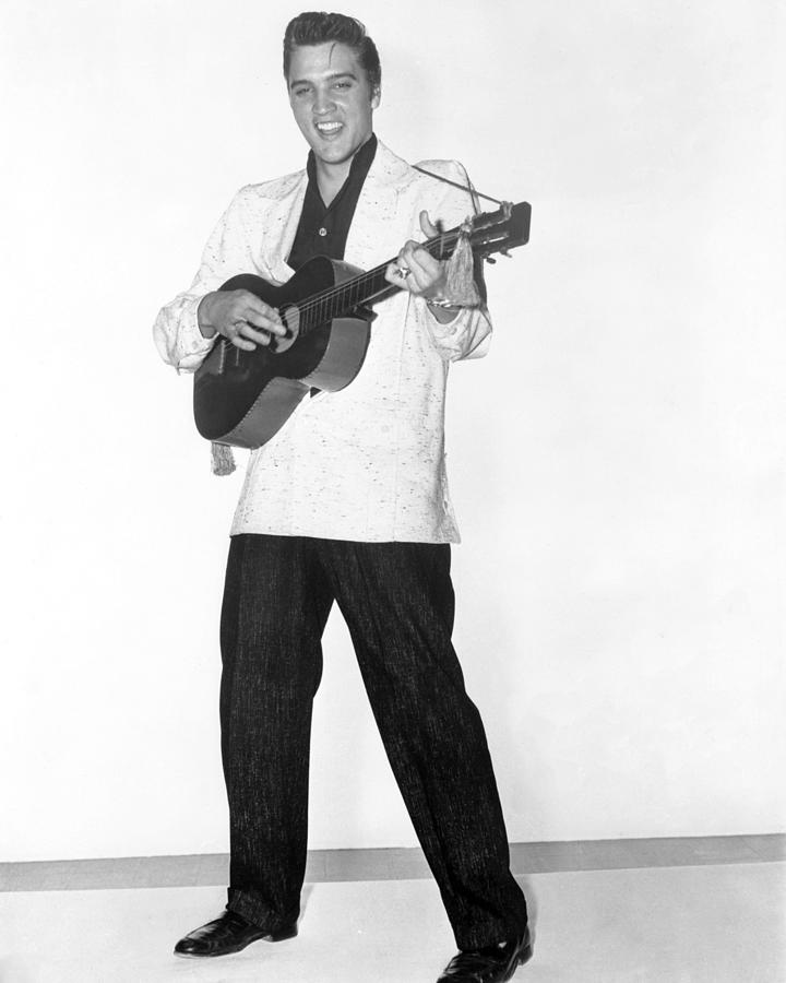 Portrait Of Smiling Elvis Presley Playing Guitar Photograph by Globe ...