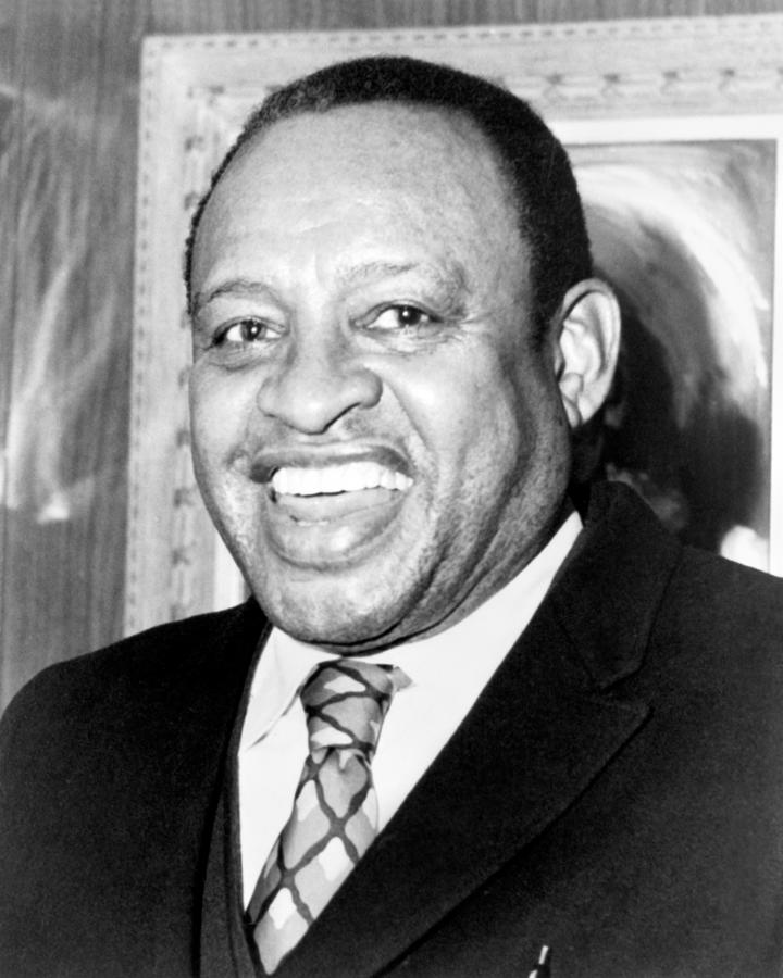 Portrait Of Smiling Lionel Hampton Photograph by Globe Photos - Fine ...