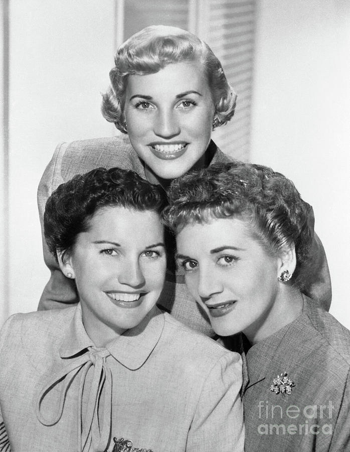 Portrait Of The Andrews Sisters Photograph by Bettmann