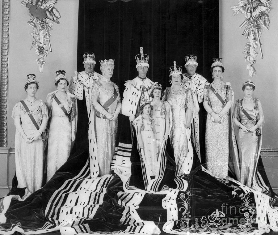Portrait Of The British Royal Family Photograph by Bettmann
