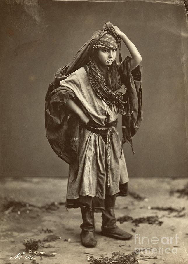 Portrait Of Young Middle Eastern Girl Photograph by Bettmann