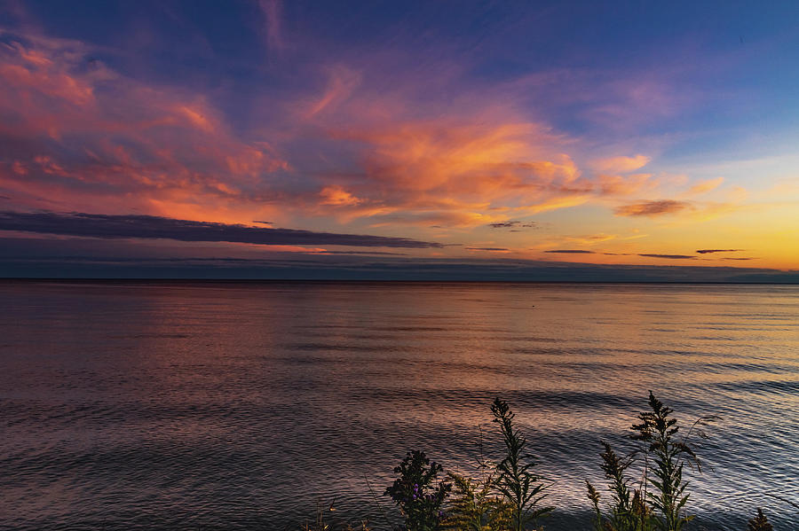 Ppeaceful sunset at Rotary Park Ajax Ontario Photograph by Edson Inniss