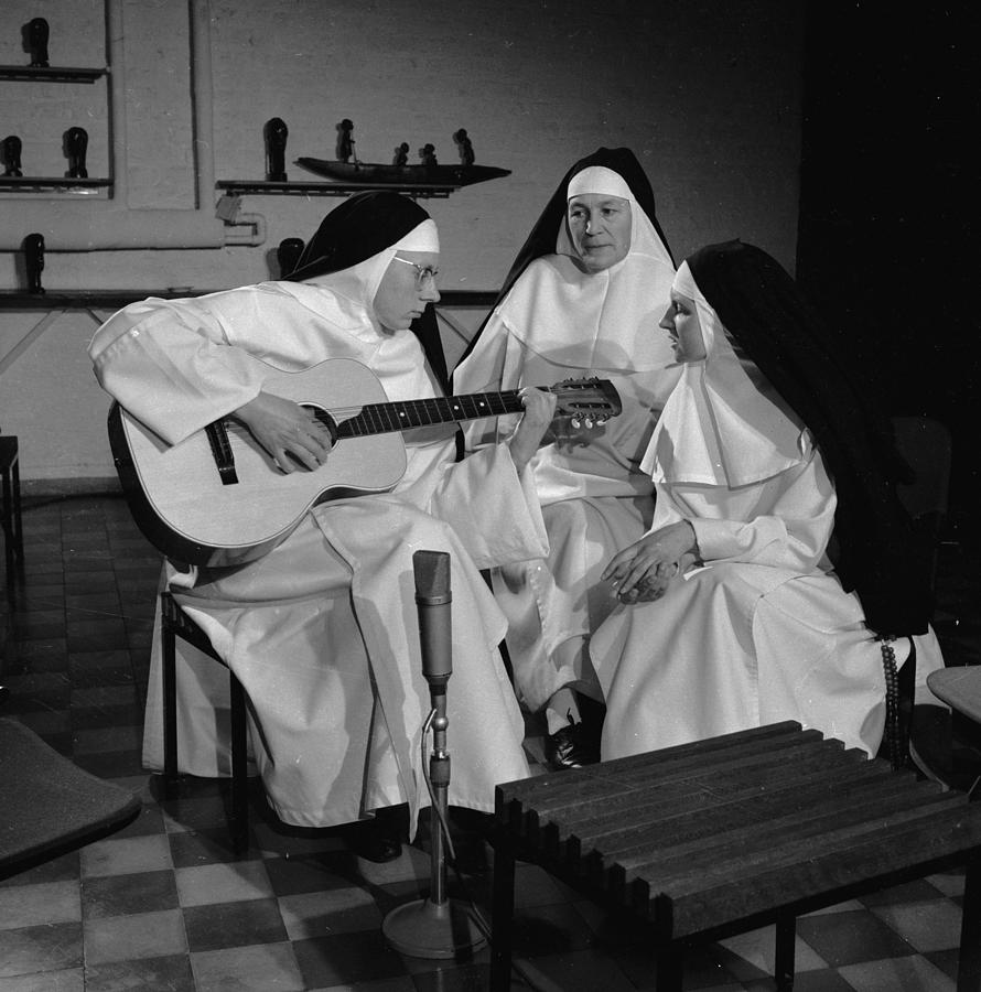 Practising Nuns Photograph by Keystone Features