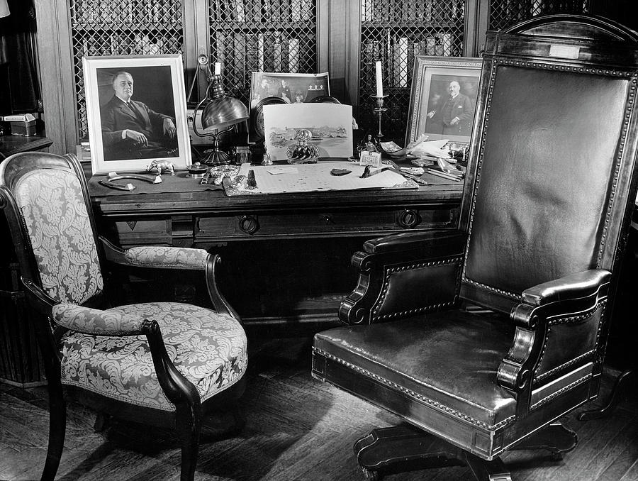 Franklin Roosevelt Photograph - Pres. Franklin Roosevelts Library Desk by Margaret Bourke-White