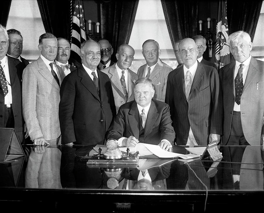 Herbert Hoover Photograph - President Hoover Signing Farm Relief Bill - 1929 by War Is Hell Store