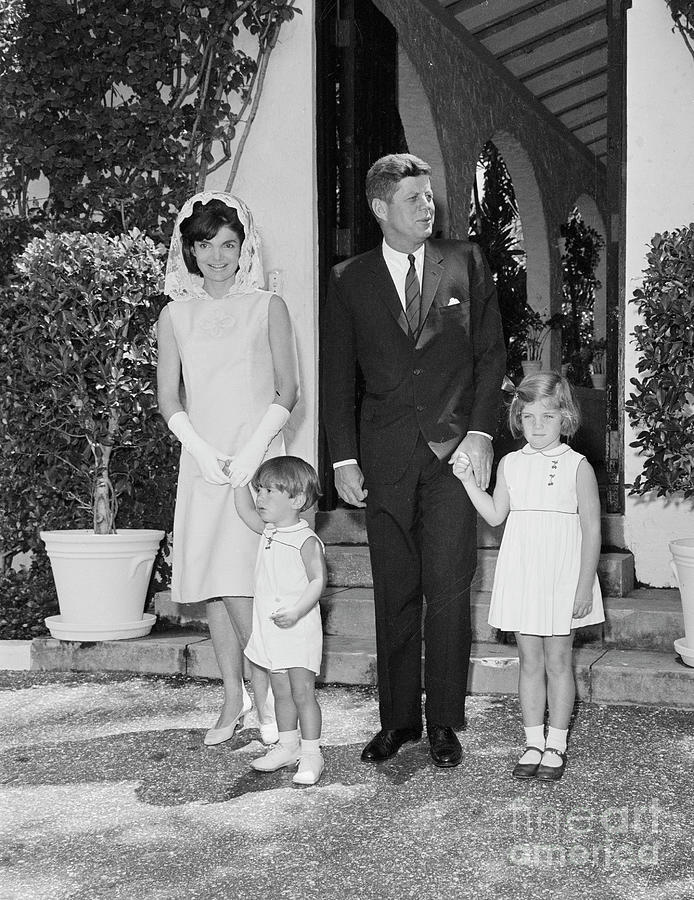 John F Kennedy Photograph - President Kennedy And Jacqueline by Bettmann