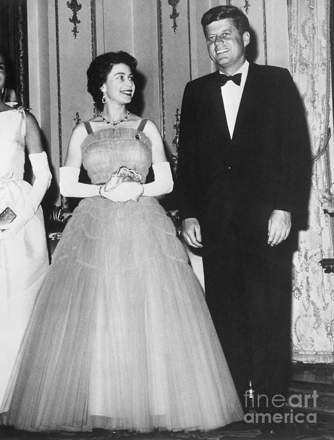 President Kennedy With Queen Elizabeth Photograph By Bettmann Fine Art America 