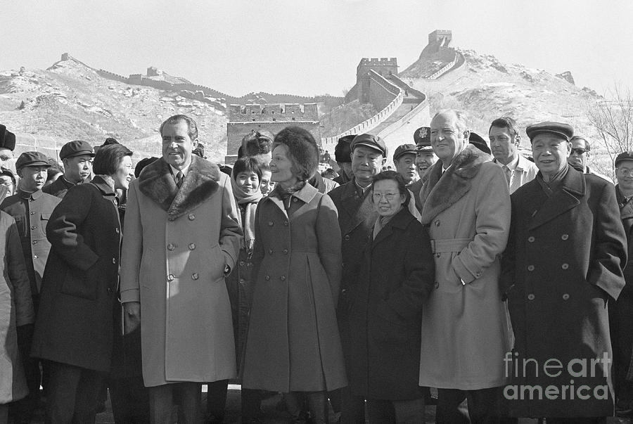 President Nixon At Great Wall Of China Photograph by Bettmann