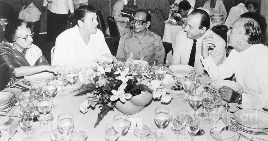 President Reagan Dining With Heads by Bettmann