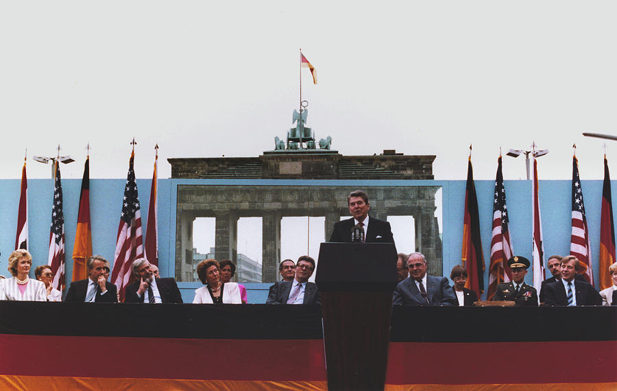 President Ronald Reagan at the Brandenburg Gate Photograph by Mountain Dreams