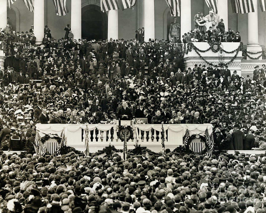 President Wilson Delivering Photograph by Bettmann
