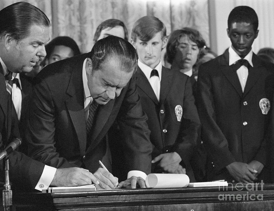 Pres.nixon Affixes Signature For 18yr Photograph by Bettmann