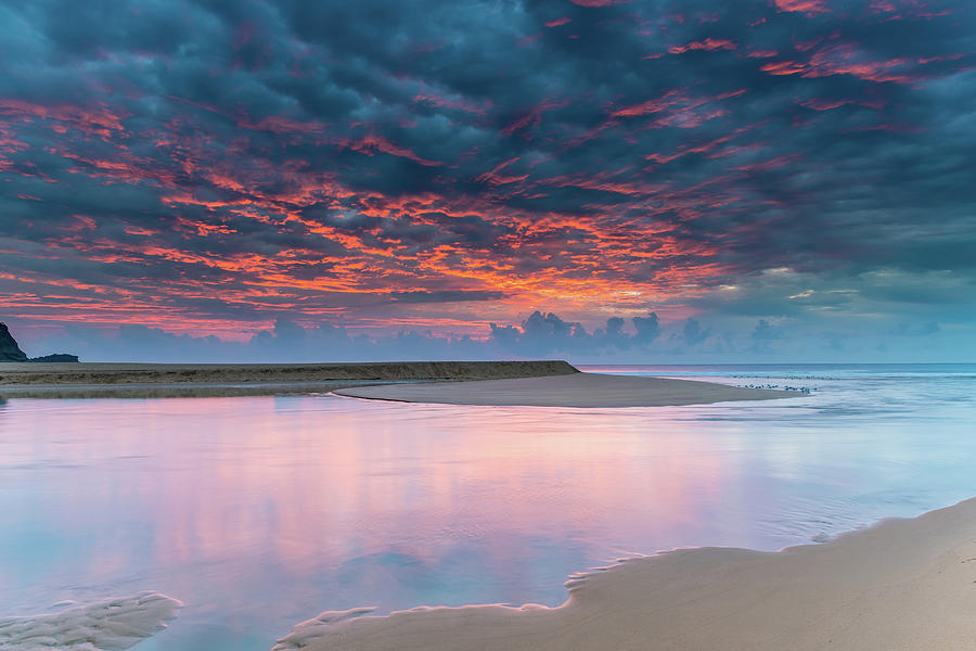 Pretty as a picture - Clouds light up at the Lagoon by Merrillie Redden Pretty as a picture - Clouds light up at the Lagoon by Merrillie Redden