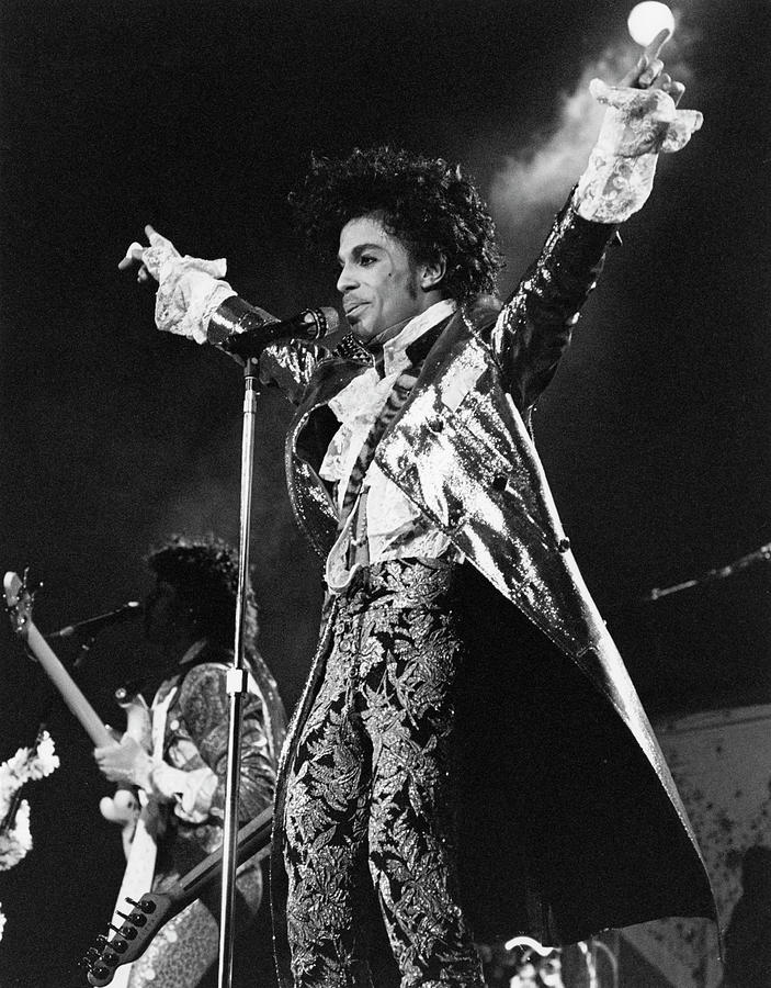 Black And White Photograph - Prince At The Forum by Dmi