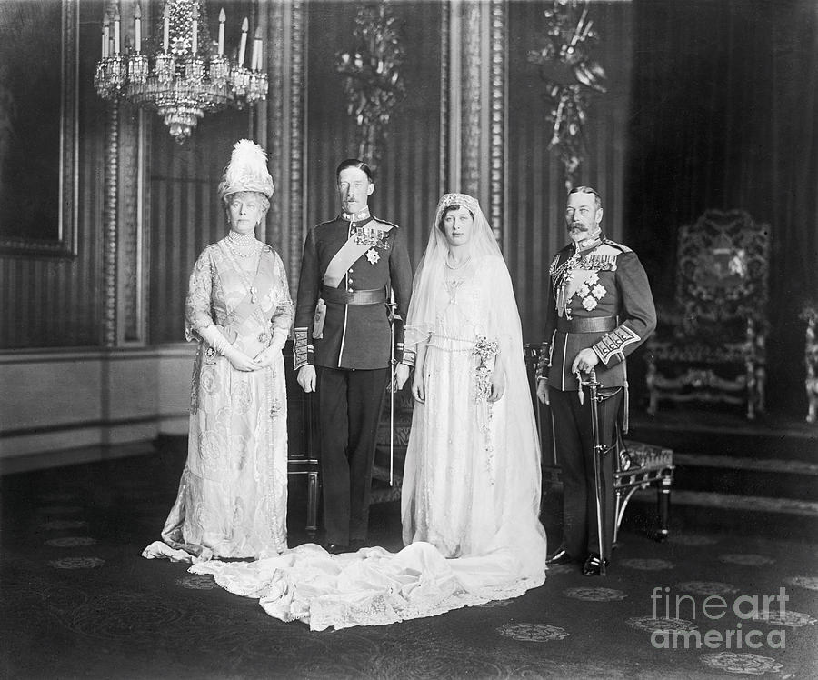 Princess Mary Posing With Royal Family Photograph by Bettmann