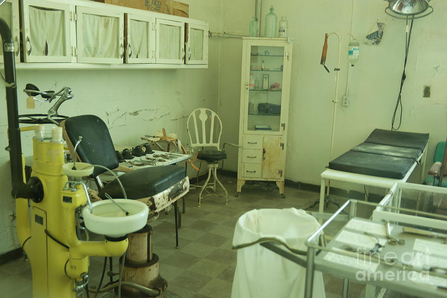 Prison Dentist Office Photograph