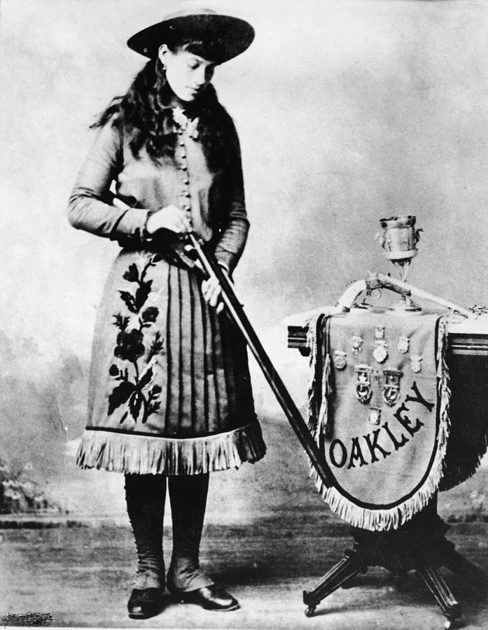 Publicity Still Of Annie Oakley Photograph by Hulton Archive - Pixels