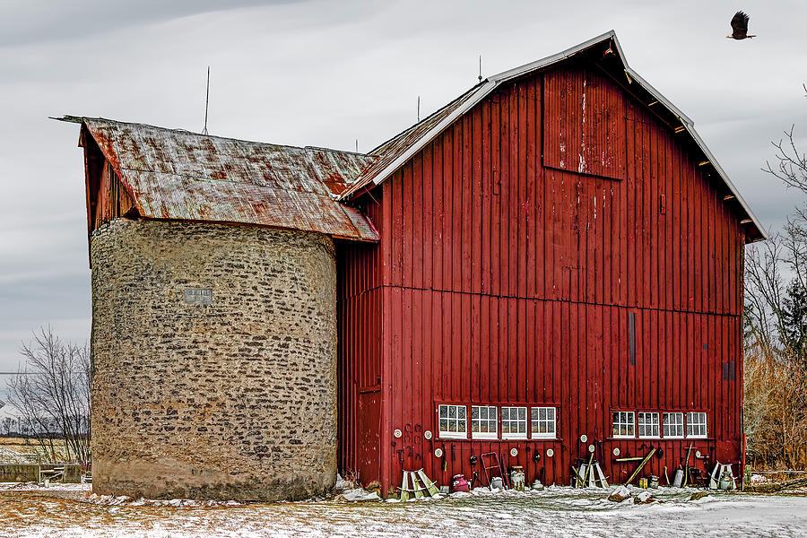 Quailtrap Rd. Barn Photograph by Karl Mohr