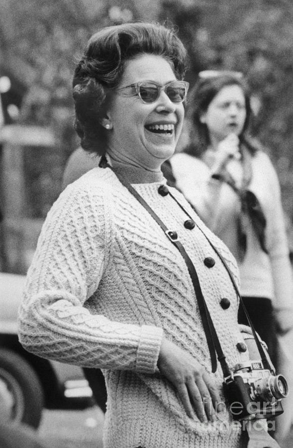 Queen Elizabeth In Sunglasses Laughing Photograph by Bettmann