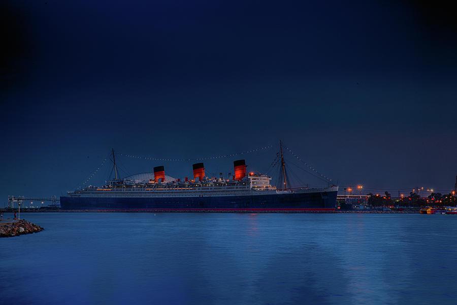 Queen Mary Photograph by John Aranas - Fine Art America