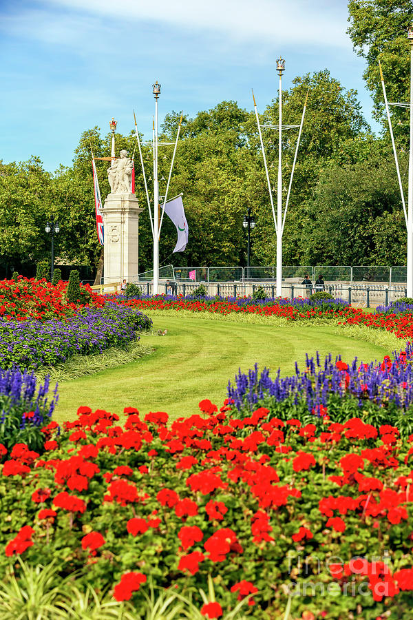 Queen Victoria Gardens - Wikipedia