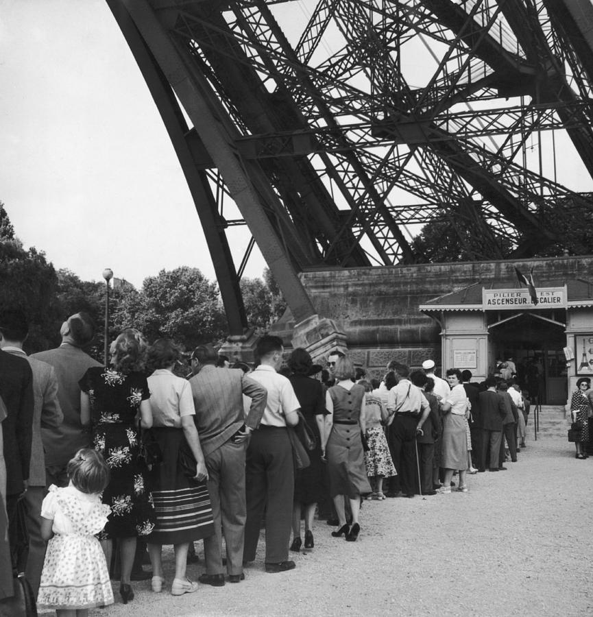 Queue For The Eiffel Tower Photograph by Pictorial Parade