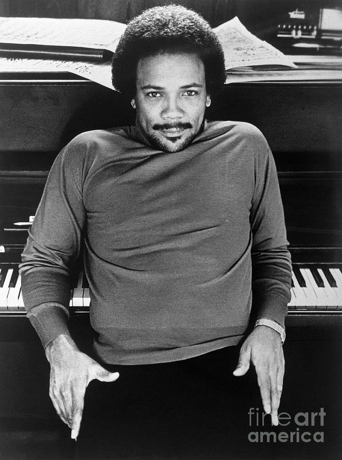 Quincy Jones Leaning Back On Piano Photograph by Bettmann - Pixels