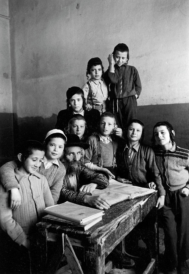 Rabbi Eleazar Brizel And Students Photograph by Alfred Eisenstaedt
