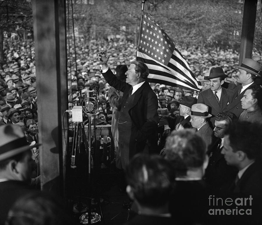 Rabbi Stephen Wise Addressing Protesters Photograph by Bettmann Rabbi Stephen Wise Addressing Protesters Photograph by Bettmann