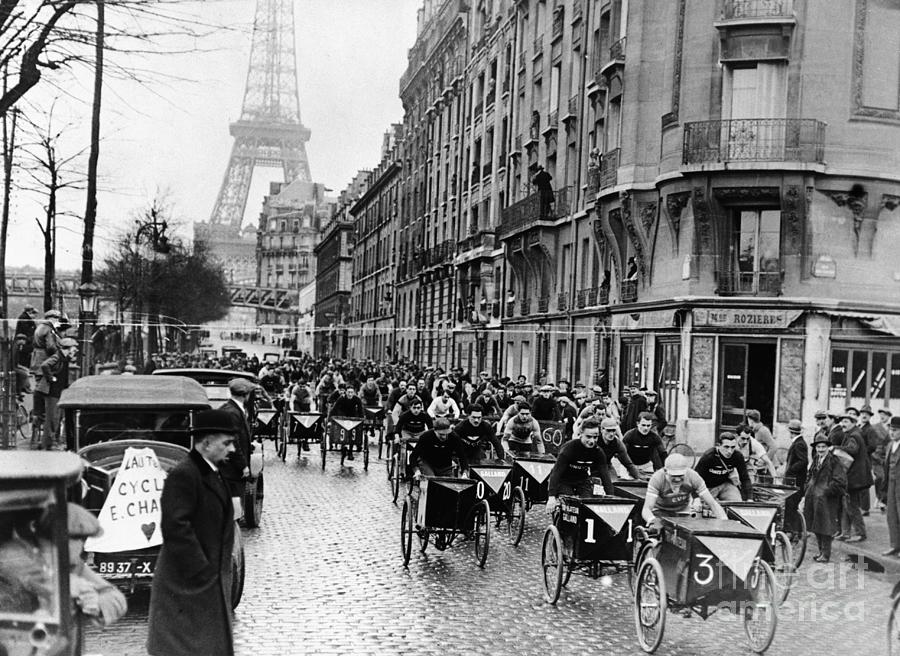 Race Of Tricycle Deliverers Photograph by Bettmann