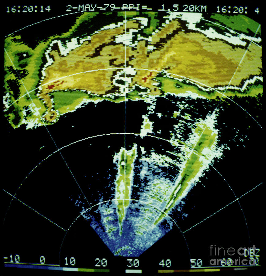 Radar Display Screen Showing Tornado Developing by Ncar/science Photo ...