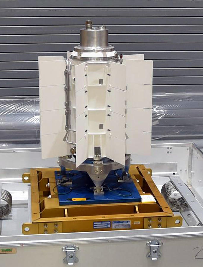 Radioisotope Thermoelectric Generator Photograph by Science Source Pixels