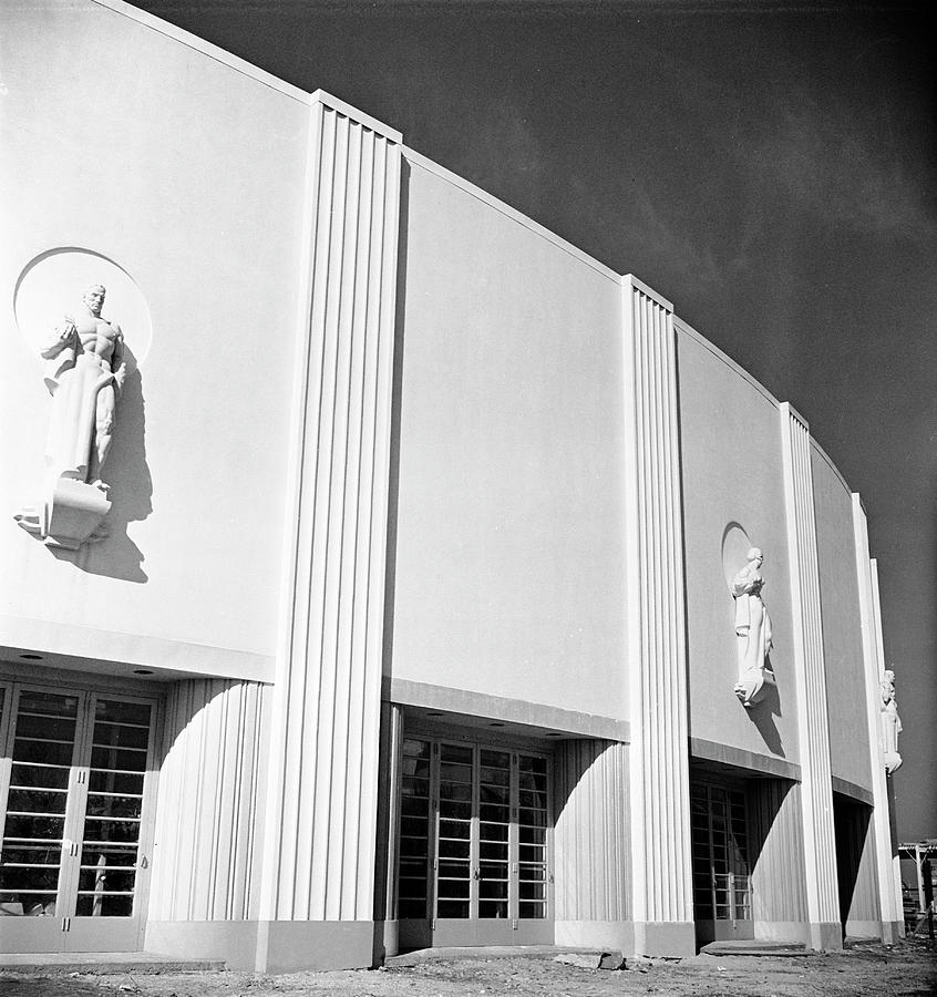 Railroad Building At 1939 Worlds Fair Photograph by Alfred Eisenstaedt