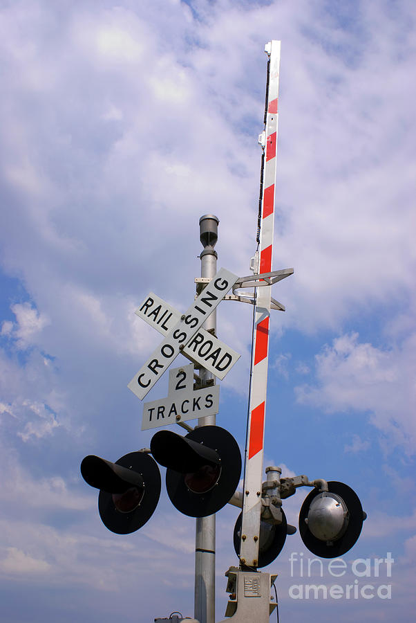 Railroad Crossing Sign In Illinois Photograph by Mark Williamson/science Photo Library