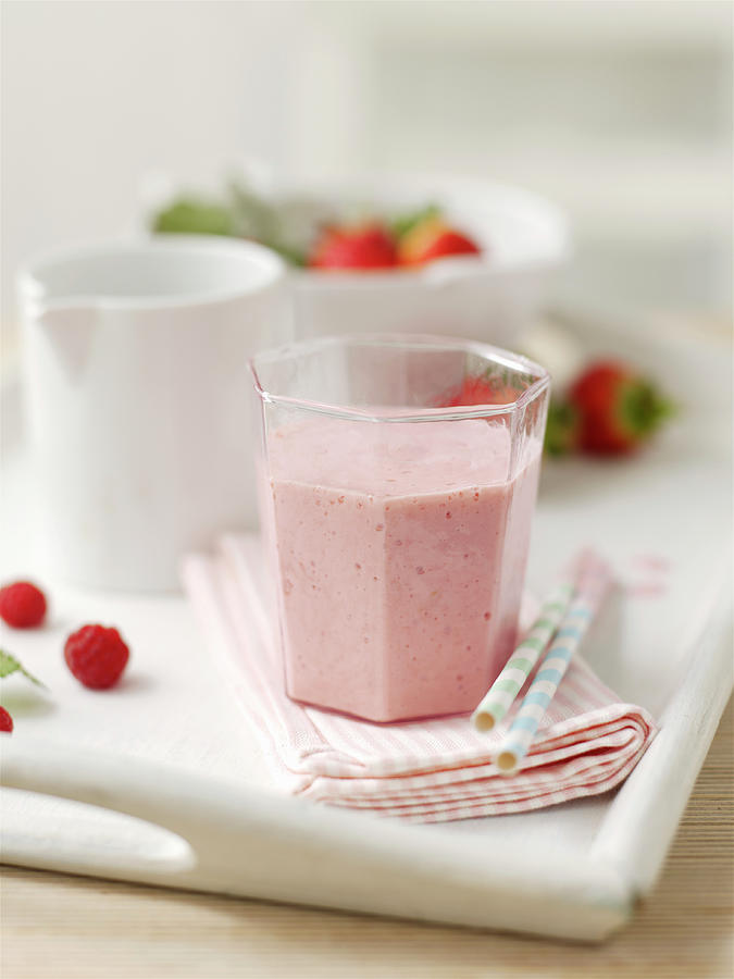 Raspberry Strawberry Smoothie Photograph by Ian Garlick