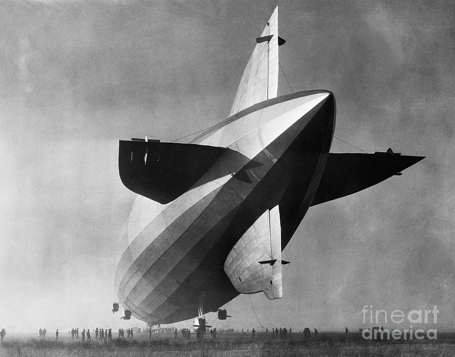 Rear View Of Graf Zeppelin Photograph by Bettmann