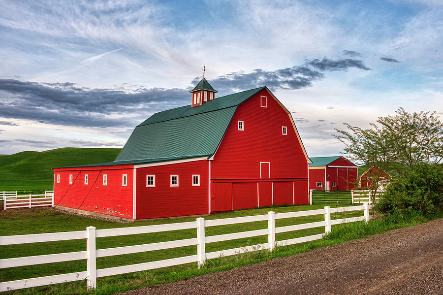 Red Barn Photograph by Karen Regan - Fine Art America