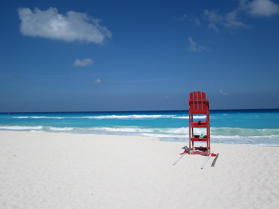 Red Chair On A Beach In Cancun Photograph by Ben Beiske