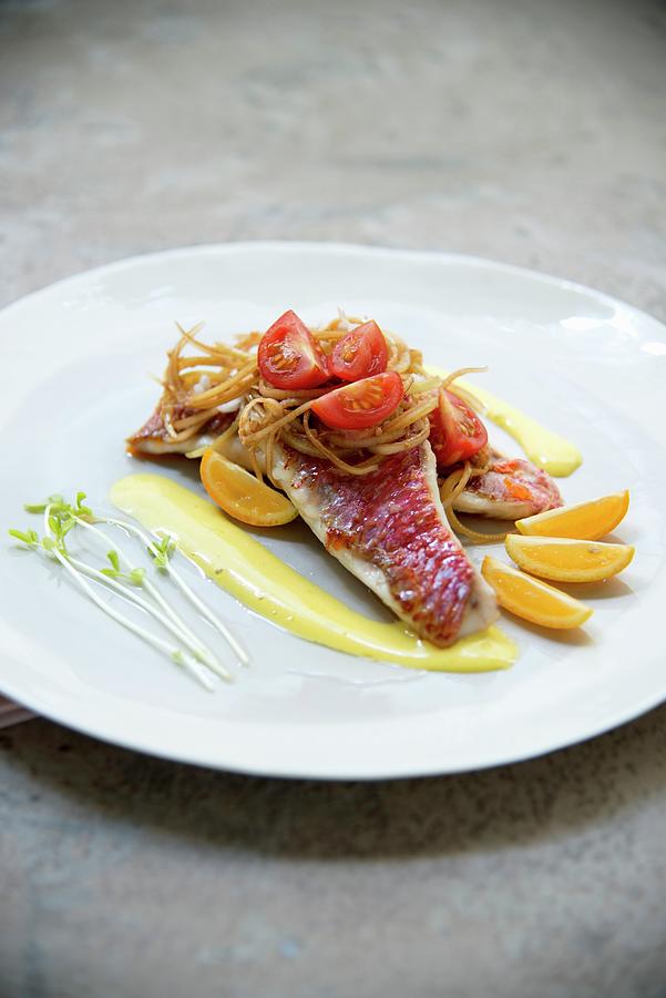 Red Mullet Fillets With Honey And Onions, Tomatoes And Kumquat Coulis ...