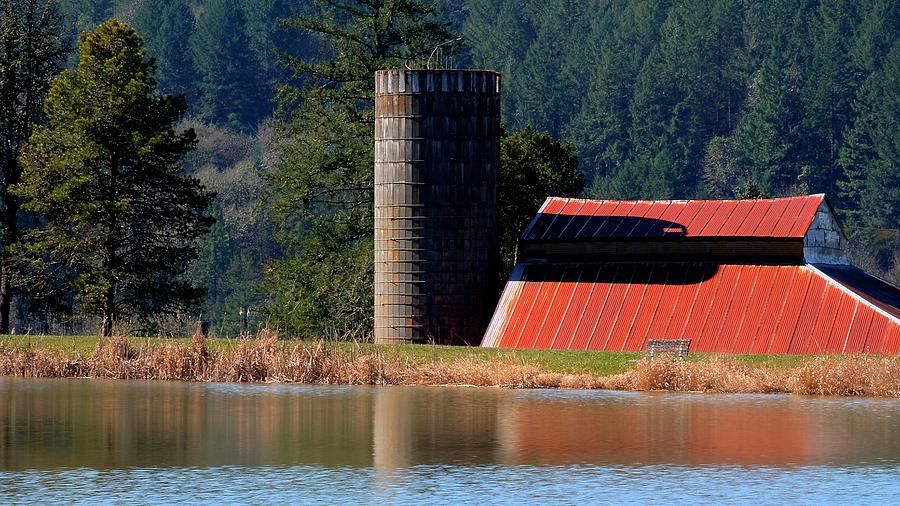 Red Roof Silo Reflections Photograph by Jerry Sodorff